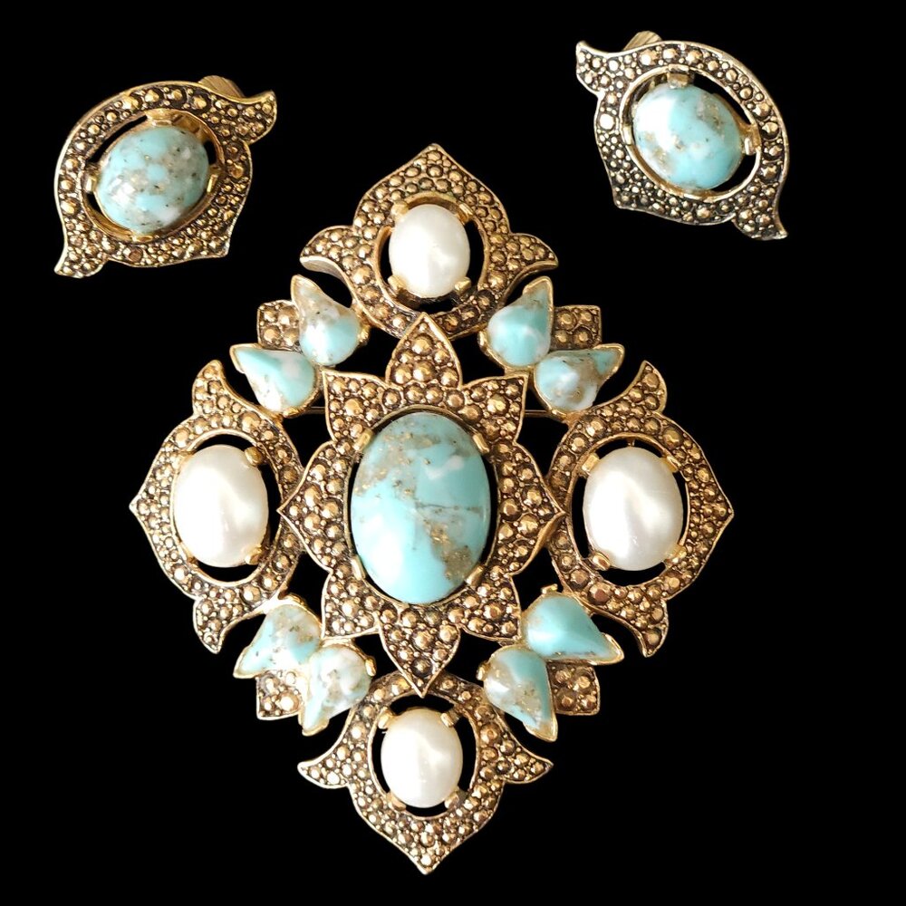 Vintage Sarah Coventry Remembrance Brooch/Pendant & Earring Set